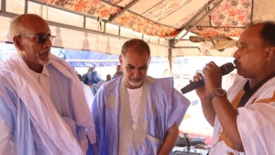 صورة الأمين العام لوزارة العمل الاجتماعي يستقبل ضيوف مهرجان تنحماد للثقافة والتراث (صور)