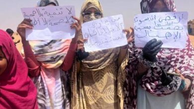 صورة سكان أتواجيل ينظمون وقفة احتجاجية للمطالبة بطبيب وسيارة إسعاف