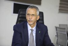 صورة مفوض حقوق الإنسان يعقد جلسة عمل مع مقرر الأمم المتحدة الخاص المعني بحقوق الإنسان للمهاجرين