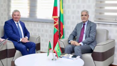 صورة وزير الاقتصاد والمالية يجتمع مع وفد من شركة كينروس