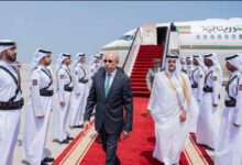 صورة رئيس الجمهورية يصل إلى الدوحة، للمشاركة في القمة العربية الإسلامية الطارئة