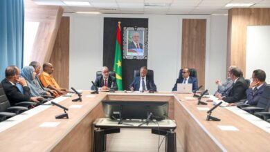 صورة وزير الصحة يُنصّبُ اللجنة الوطنية لتسجيل الأدوية