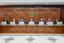 صورة الحكومة تقيل قائمة الأشخاص الواردة أسماؤهم في تقرير محكمة الحسابات (أسماء)