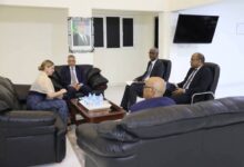 صورة مفوض حقوق الانسان يستقبل ممثلة منظمة هيومان رايتس ووتش الدولية (صور)