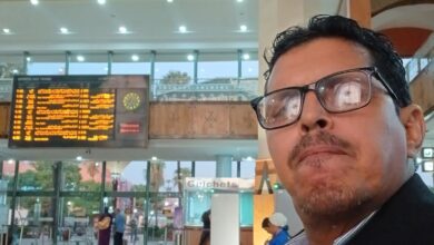 صورة الدكتور أبي ولد محفوظ يكتب: نحن منكم وأنتم منا ولكن…