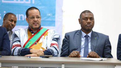 صورة وزير تمكين الشباب يشرف من مقاطعة توجنين على اللقاء الشبابي المفتوح مع شباب ولاية نواكشوط الشمالية (صور)