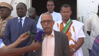صورة المفوض المساعد للأمن الغذائي يؤدي زيارة لمخازن المفوضية في لعيون (صور)