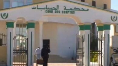 صورة استجواب عدد من المسؤولين المشمولين في تقرير محكمة الحسابات أمام مفوضية الجرائم الاقتصادية