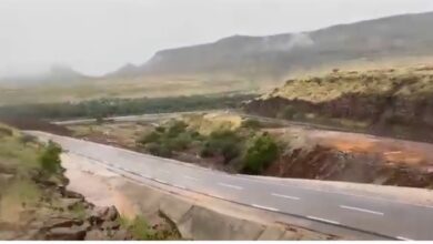 صورة السماح بعبور السيارات على طريق التوسعة الجديدة بمرتفع “جوك” بولاية لعصابة (فيديو)