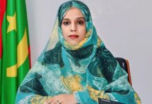 صورة وزيرة التربية تغادر العاصمة نواكشوط متوجهة إلى الإمارات العربية المتحدة