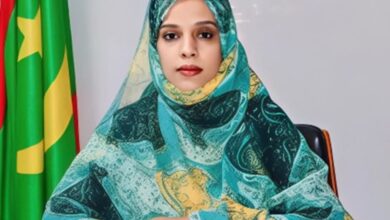 صورة وزيرة التربية تغادر العاصمة نواكشوط متوجهة إلى الإمارات العربية المتحدة