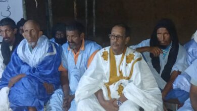 صورة أهل الحاج الطيب بقيادة سيدات ولد أحمد ينجه يصلون باسكنو للمشاركة القوية في استقبال الرئيس