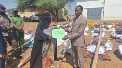 صورة مفوضية الأمن الغذائي تقدم مساعدات للمتضررين من العواصف في اطويل