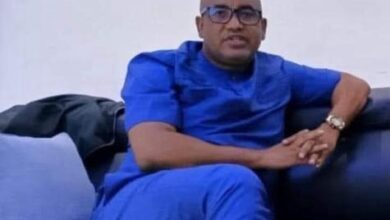 صورة النائب أحمدو ولد بوفشه يحذر الجالية الموريتانية في غينيا بيساو من التطورات الأمنية