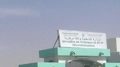 صورة الداخلية تسلم خمسة أحزاب سياسية الأوصال النهائية القاضية بالترخيص (إيجاز صحفي)
