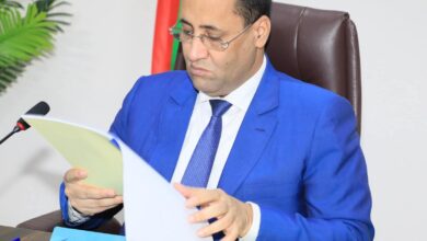 صورة الوزير الأول يترأس اجتماعا لللجنة الوطنية لمكافحة السيدا بمباني الوزارة الأولى (صور)