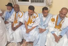 صورة رئيس حزب الوحدة والتنمية يقدم التعازي في وفاة والد الرئيس السابق