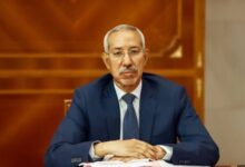 صورة وزير الدفاع يغادر إلى غانا للمشاركة في مؤتمر إقليمي رفيع حول التعاون الأمني