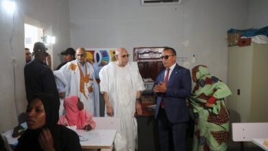صورة رئيس الجمهورية يطلع على خدمات مركز التكوين والترقية الاجتماعية للأطفال ذوي الإعاقة بكيهيدي (صور)
