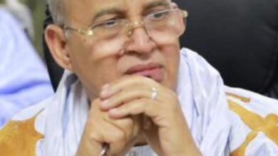 صورة ولد اجاي و معيار الأداء / محمد ولد لحظانه