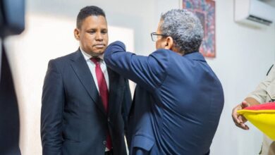 صورة توشيح موظفين بالبنك المركزي باسم غزواني (صور)