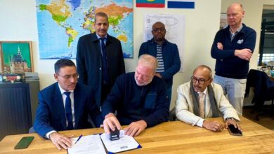 صورة الاستلام المؤقت لزورق الإرشاد البحري الجديد «مقامة» من طرف المدير العام لميناء نواكشوط المستقل (صور)