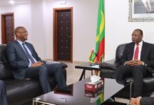 صورة وزيرا التنمية الحيوانية في موريتانيا وكوت ديفوار يبحثان في نواكشوط تعزيز التعاون