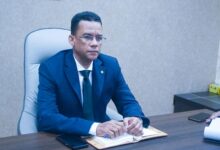 صورة وزير الشؤون الاسلامية يجتمع بالديوان ويحث على تنفيذ توجيهات الدولة في مجال ترشيد الموارد (صور)