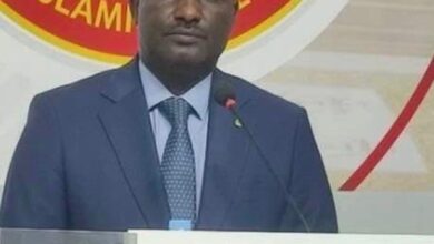 صورة الصحفي سيداحمد عبدي يكتب بين الإدارة والسياسة: صعود هادئ لرجل الدولة