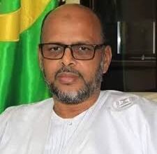 صورة محمد جميل منصور ينتقد غياب الدعاء لإيران في صلاة التراويح بنواكشوط