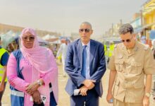 صورة العمدة المساعدة لبلدية الميناء تقود جولة ميدانية لمتابعة الأسعار وضمان وفرة المواد الأساسية (صور)