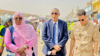 صورة العمدة المساعدة لبلدية الميناء تقود جولة ميدانية لمتابعة الأسعار وضمان وفرة المواد الأساسية (صور)