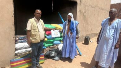 صورة مفوضية الأمن الغذائي تقدم المساعدة لأسرة فقدت طفلين في كيفه (صور)