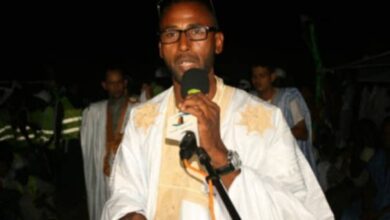 صورة بمناسبة إشراف العام الدراسي 2025-2026 على الانتهاء الشاعر والمهندس محمد أب ولد إسلمو يسطر قصيدة في حق الطاقم التزبوي (نص شعري)