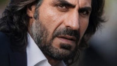 صورة نجم “وادي الذئاب” عبد الحي يصل موريتانيا للمشاركة في حف تخرج اول دفعة من دارسي اللغة التركية