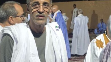 صورة تجكجة: وزير المعادن والصناعة يقيم مأدبة عشاء على شرف الوفد الرسمي بموسم الكيطنة (صور)