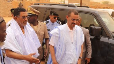 صورة وزير الثقافة يزور زاوية العلامة سيدي عبد الله ولد الحاج إبراهيم بتجكجة ويتعهد بدعم مجمعها وطباعة مؤلفاته