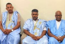 صورة حاكم مقاطعة الميناء وعمدتها يجتمعان مع وفد من وزارة التجهيز والنقل لبحث مشروع جسر الوقفة (صور)