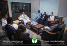 صورة وفد أممي يزور مقر حزب تواصل ويلتقي قيادة الحزب (صور) 