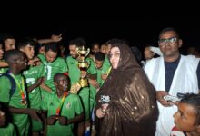 صورة النائب امقيرة بنت الوداني تختتم النسخة الثانية من بطولتها الرياضية ببلدية أم لحياظ (صور)